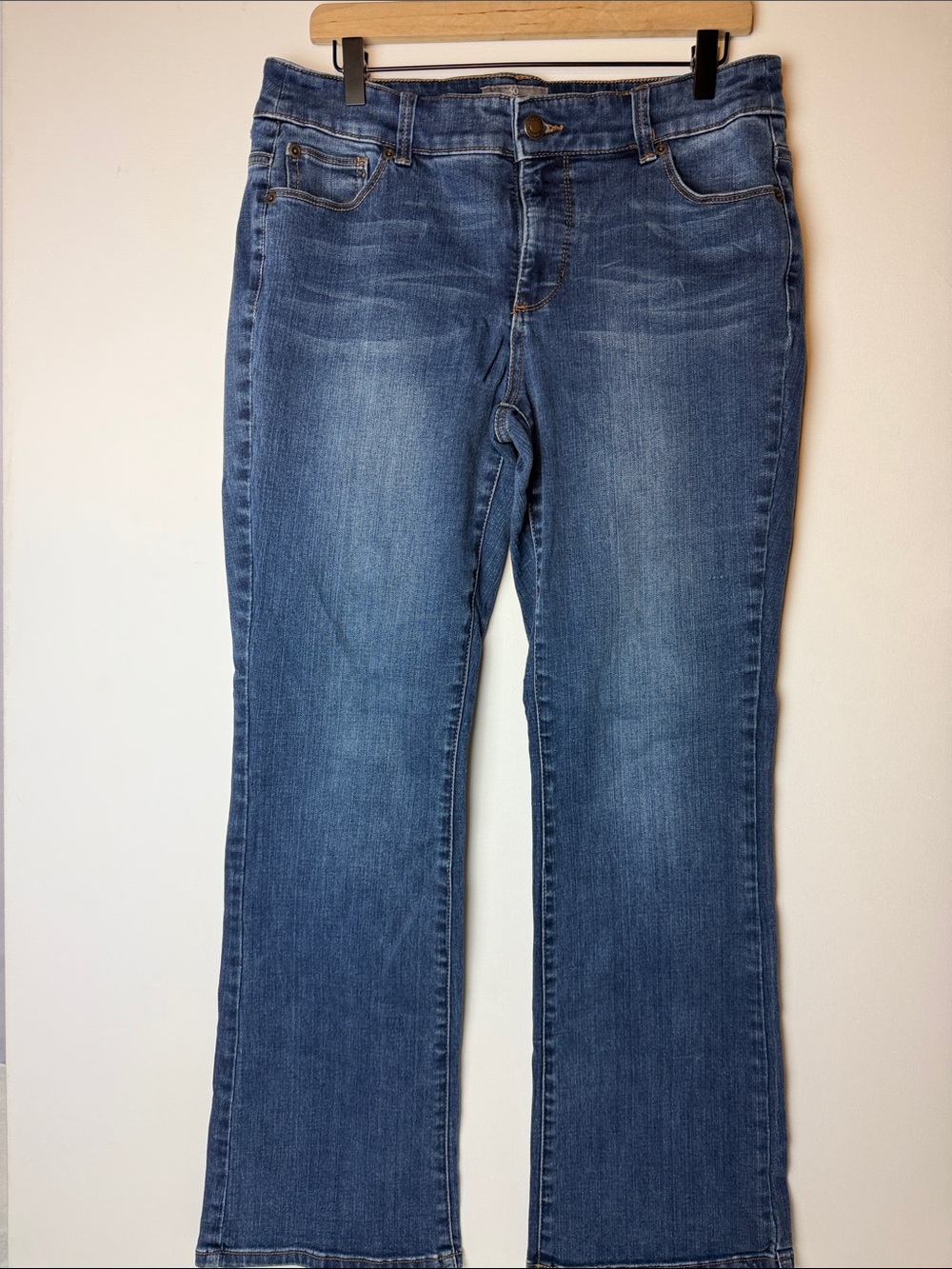 Chico's So Slimming Girlfriend Jeans Womens 1.5 Medium Wash Straight Leg Stretch